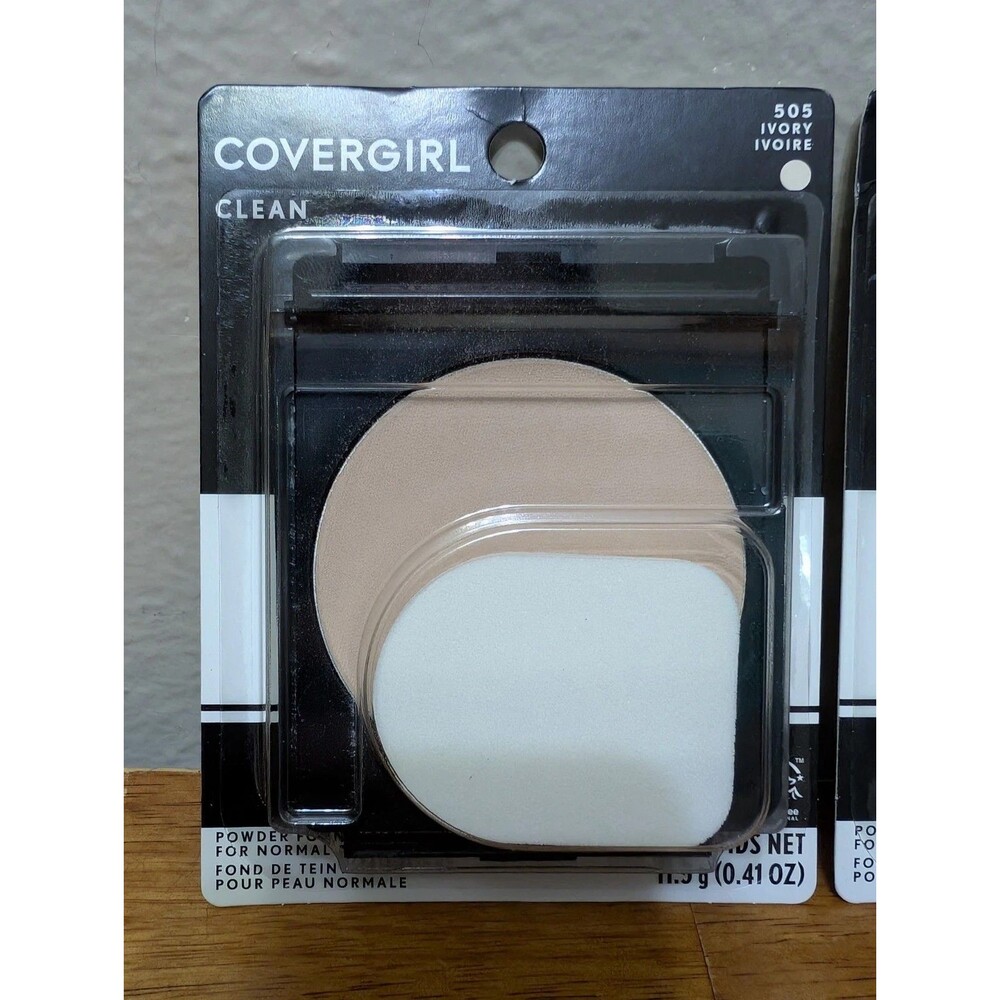 Covergirl Clean Powder Foundation 510 CLASSIC IVORY Original Discontinued